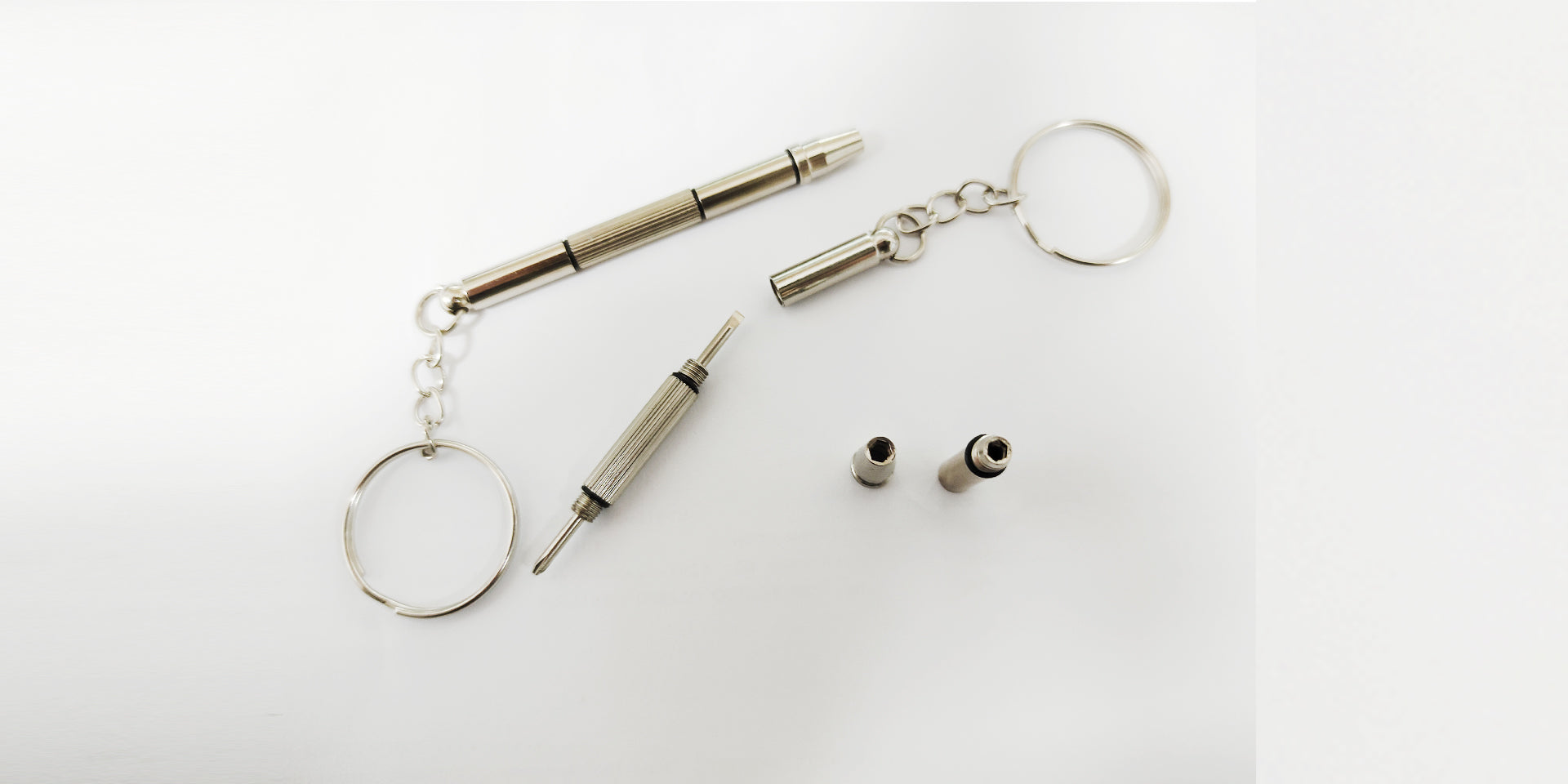 Mini destornillador para gafas 4 en 1 (válido también para RB3183)